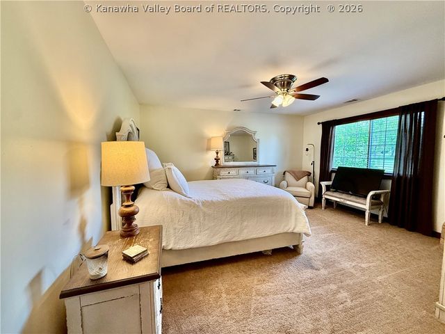 46 Shannon Drive, Hurricane, WV 25526