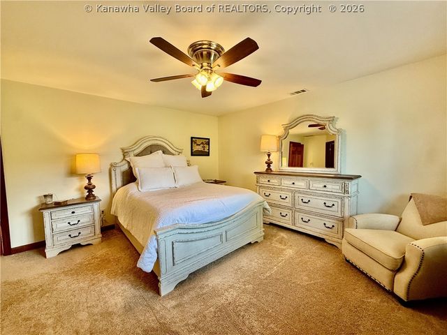 46 Shannon Drive, Hurricane, WV 25526