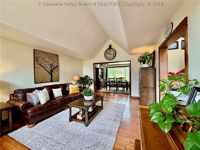46 Shannon Drive, Hurricane, WV 25526
