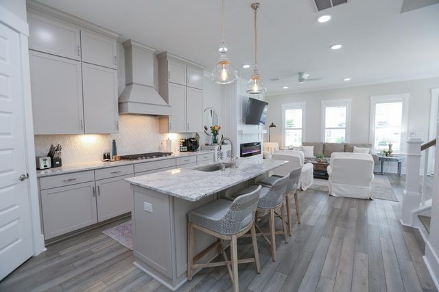 3115 Sturbridge Road, Mount Pleasant, SC 29466