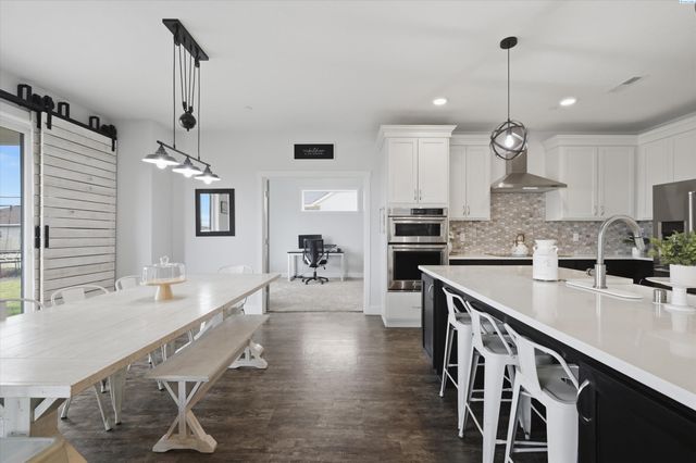 4730 Roark Dr, Richland, WA 99352