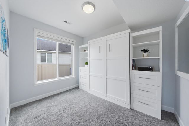 4730 Roark Dr, Richland, WA 99352