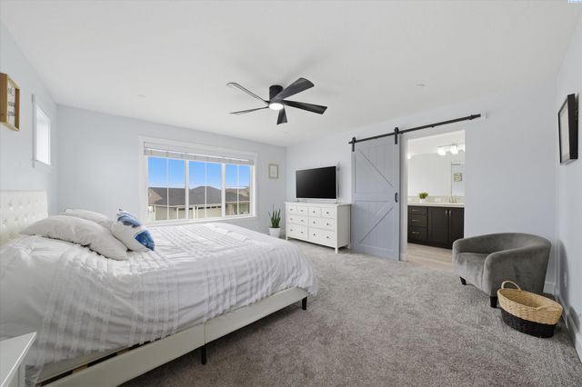 4730 Roark Dr, Richland, WA 99352