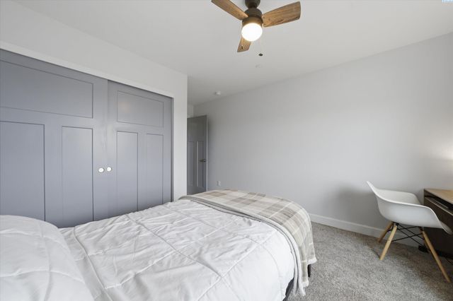 4730 Roark Dr, Richland, WA 99352