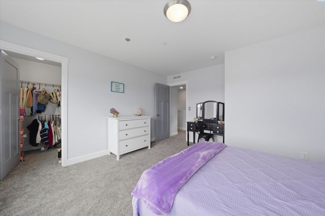 4730 Roark Dr, Richland, WA 99352