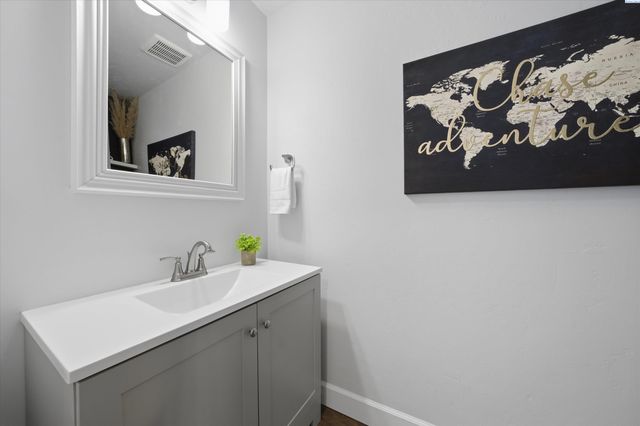 4730 Roark Dr, Richland, WA 99352