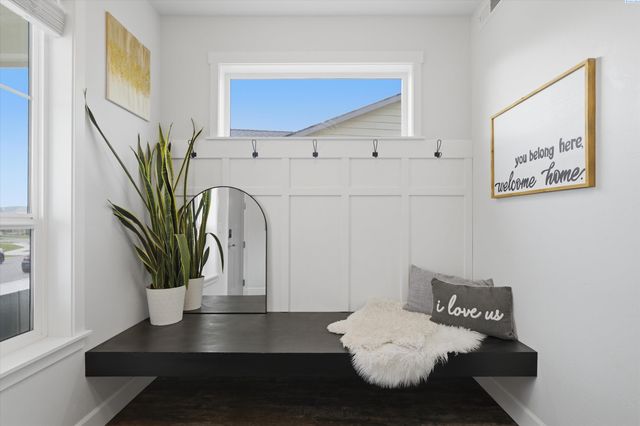 4730 Roark Dr, Richland, WA 99352