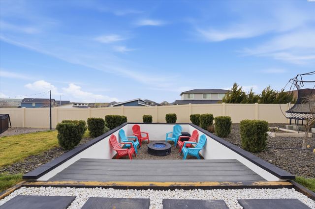 4730 Roark Dr, Richland, WA 99352