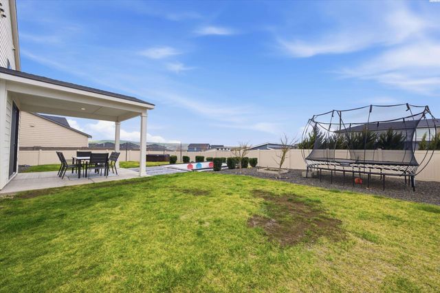 4730 Roark Dr, Richland, WA 99352