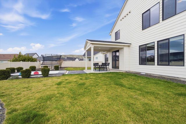 4730 Roark Dr, Richland, WA 99352