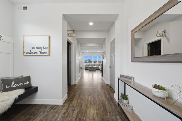 4730 Roark Dr, Richland, WA 99352