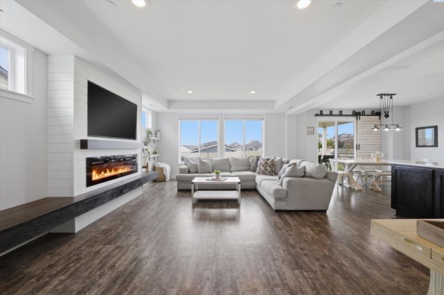 4730 Roark Dr, Richland, WA 99352