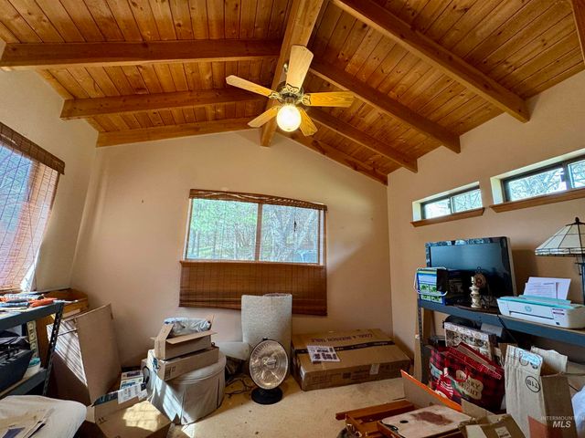 499 Rainbow Dr, Lenore, ID 83544