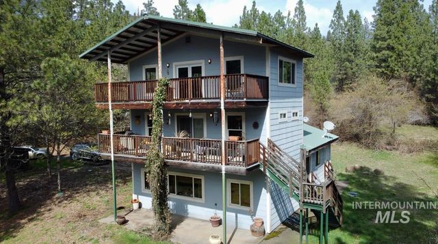 499 Rainbow Dr, Lenore, ID 83544
