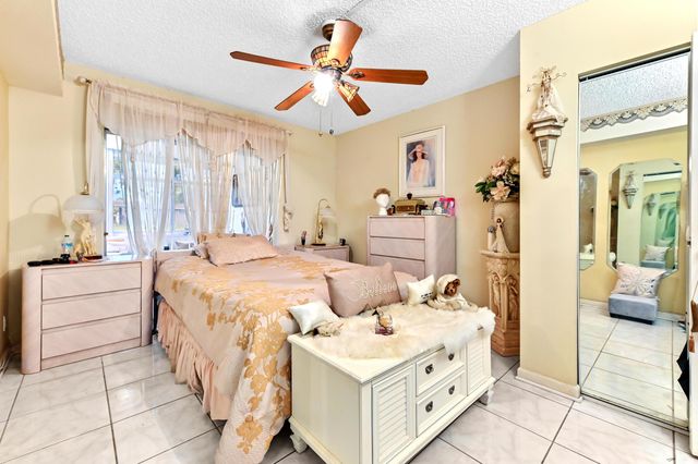 6 Abbey Lane 104, Delray Beach, FL 33446