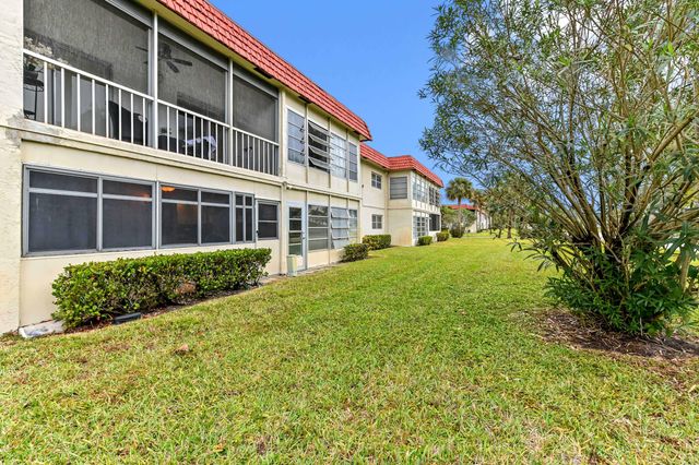 6 Abbey Lane 104, Delray Beach, FL 33446