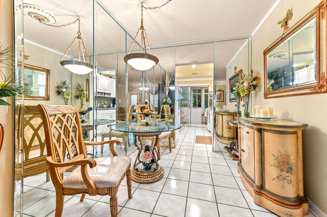 6 Abbey Lane 104, Delray Beach, FL 33446