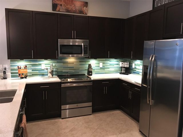 184 W Bay Cedar Cir, Jupiter, FL 33458