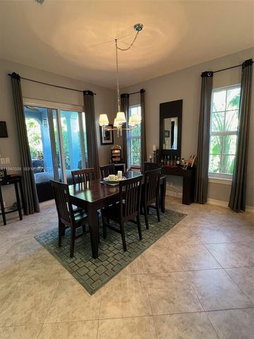 184 W Bay Cedar Cir, Jupiter, FL 33458