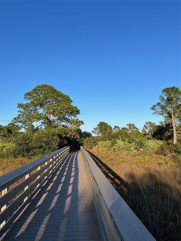 184 W Bay Cedar Cir, Jupiter, FL 33458