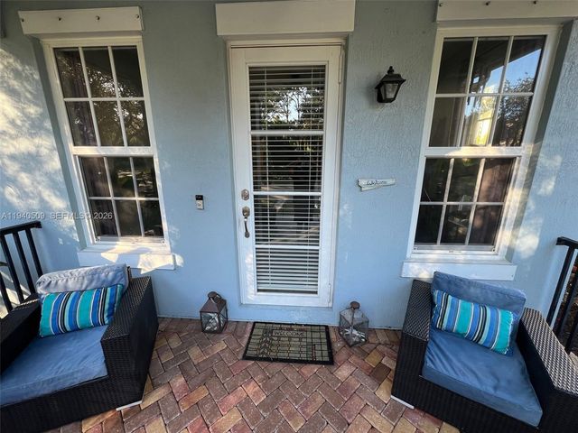 184 W Bay Cedar Cir, Jupiter, FL 33458