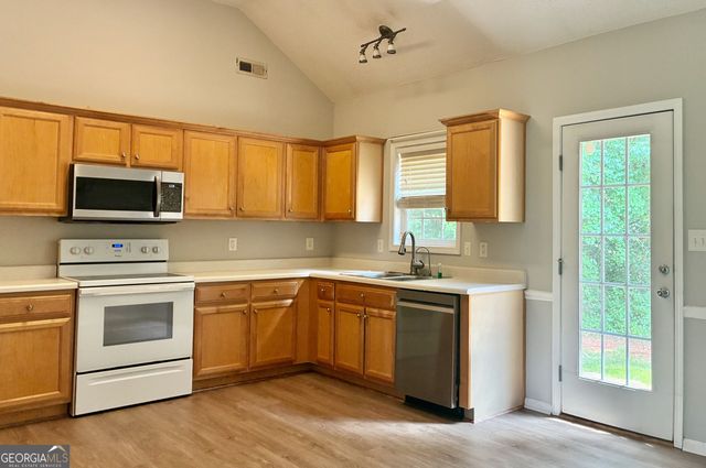 180 Hidden Brook Trail, Newnan, GA 30265