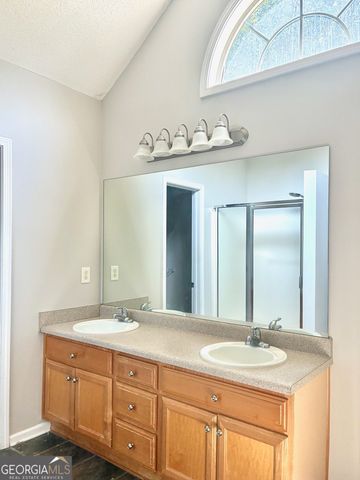 180 Hidden Brook Trail, Newnan, GA 30265