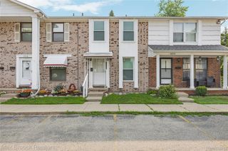 39754 Manor Drive, Harrison Charter Township, MI 48045