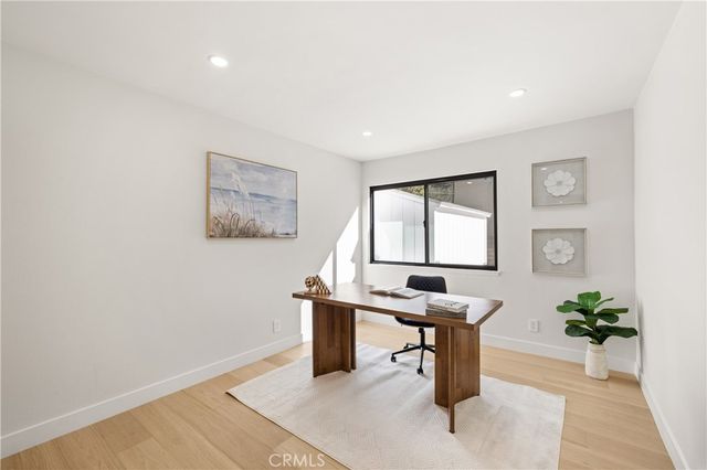 5340 Edgeware Drive, Calabasas, CA 91301