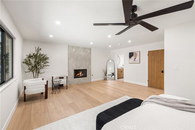 5340 Edgeware Drive, Calabasas, CA 91301