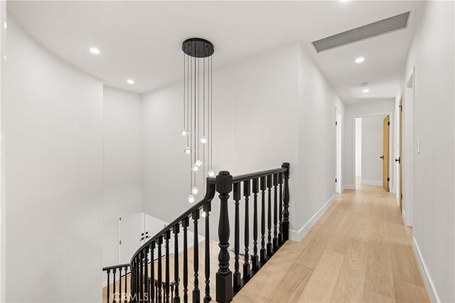 5340 Edgeware Drive, Calabasas, CA 91301