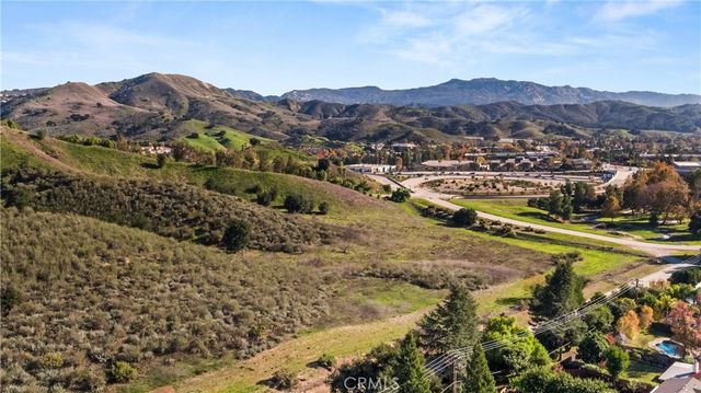 5340 Edgeware Drive, Calabasas, CA 91301