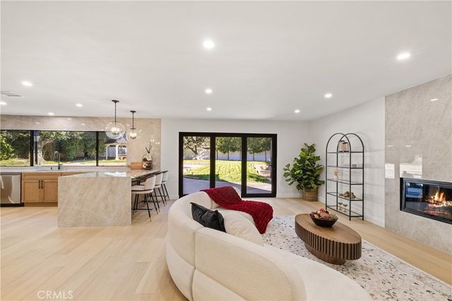 5340 Edgeware Drive, Calabasas, CA 91301