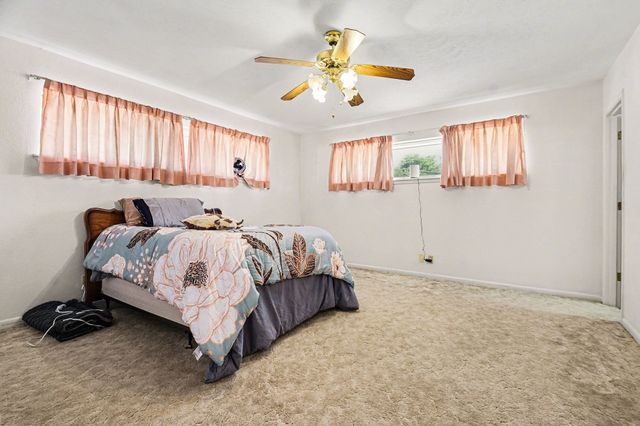 215 E Huitt Lane, Euless, TX 76040