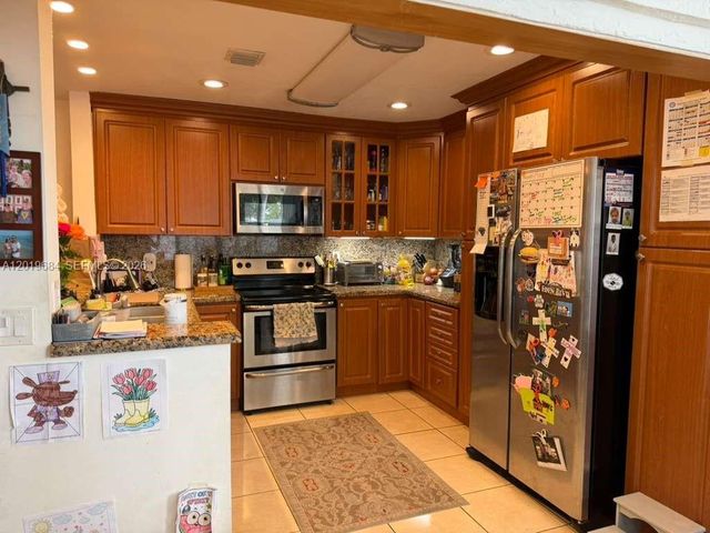 20937 Bay Ct 111-1, Aventura, FL 33180