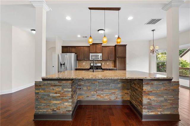 1490 Primrose Park Road, Sugar Hill, GA 30518