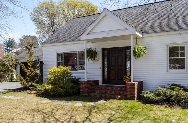 1 Appledore Avenue, Exeter, NH 03833