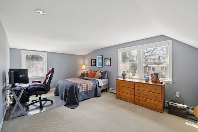 1 Appledore Avenue, Exeter, NH 03833