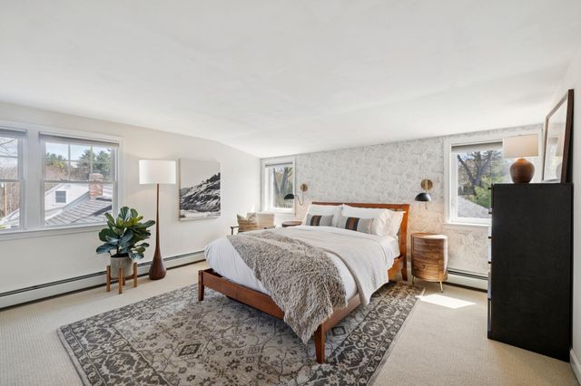 1 Appledore Avenue, Exeter, NH 03833