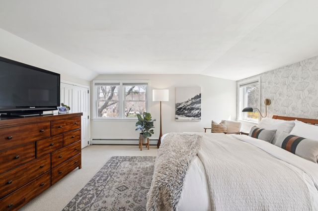 1 Appledore Avenue, Exeter, NH 03833