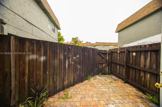 4803 NW 9th Dr 4803, Plantation, FL 33317