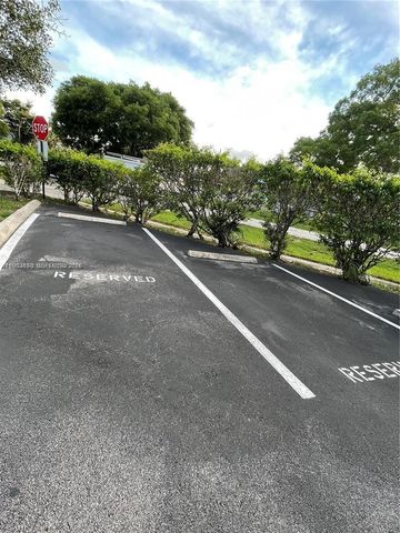 4803 NW 9th Dr 4803, Plantation, FL 33317