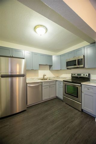 4803 NW 9th Dr 4803, Plantation, FL 33317