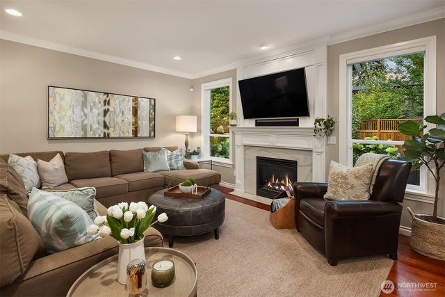 12033 NE 70th Street, Kirkland, WA 98033