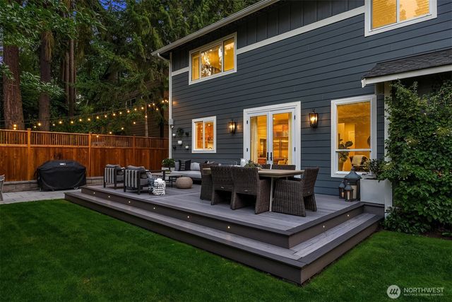 12033 NE 70th Street, Kirkland, WA 98033