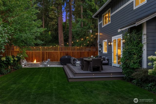 12033 NE 70th Street, Kirkland, WA 98033