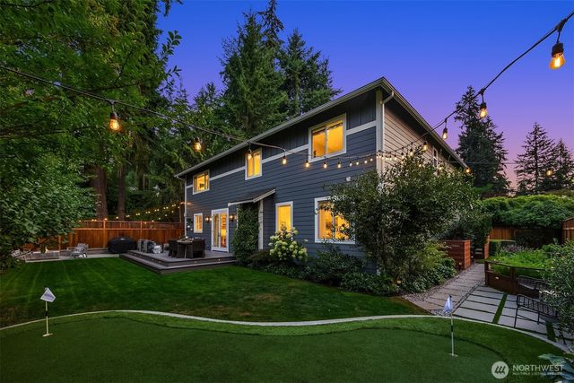 12033 NE 70th Street, Kirkland, WA 98033