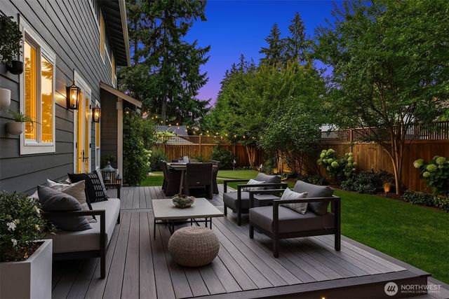 12033 NE 70th Street, Kirkland, WA 98033