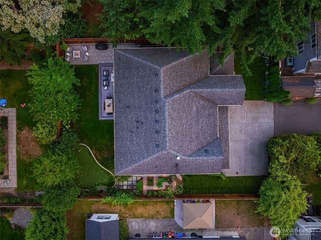 12033 NE 70th Street, Kirkland, WA 98033