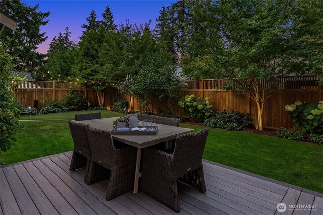 12033 NE 70th Street, Kirkland, WA 98033